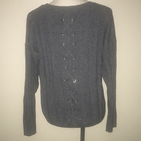 Gray sweater - Picture 2 of 3